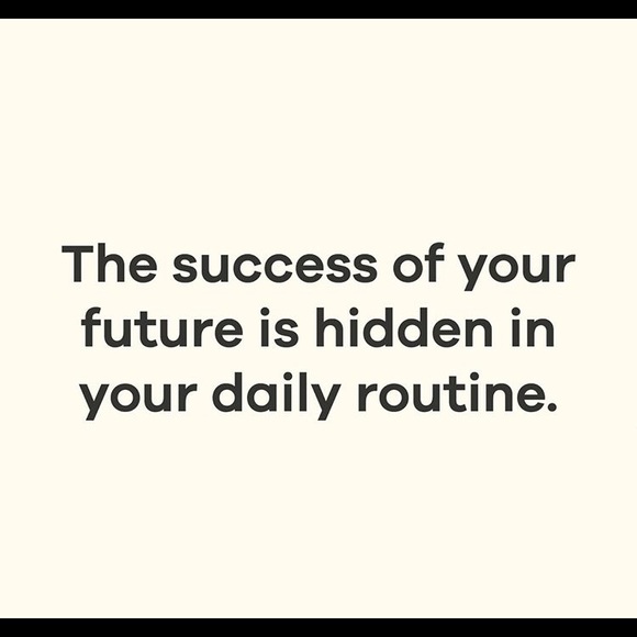 Meet your Posher, Karina - Picture 1 of 1